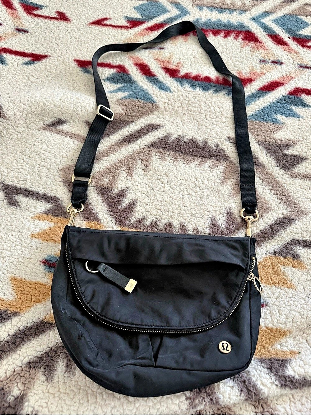 lululemon Nylon Alternative Saddle Crossbody Bag 2L Black